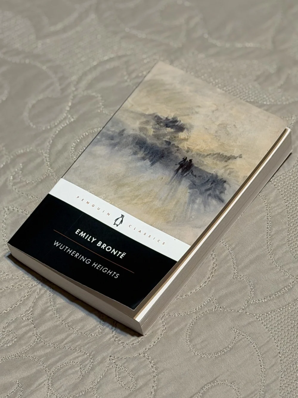 Penguin Classics: Wuthering Heights by Emily Brontë